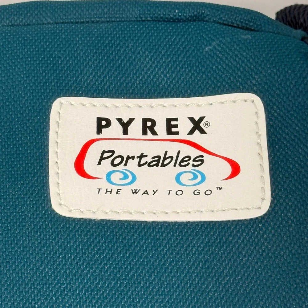 Pyrex Portable Teal Insulated Casserole Carrier Bag Microcore Hot Cold Thermal *